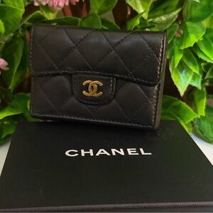 CHANEL Black Quilted Leather Mini Wallet with Gold CC Hardware